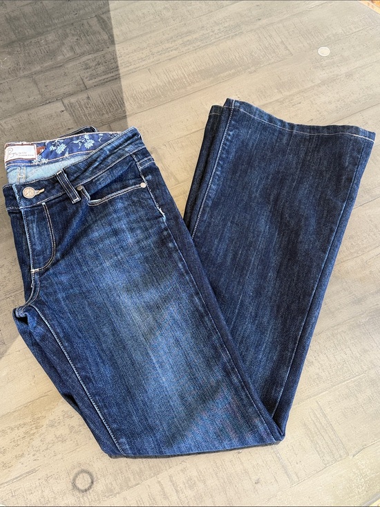 PAIGE Denim - PAIGE Hollywood Hills Classic Rise Bootcut Jeans. Womens Size 27. Inseam 30 inch